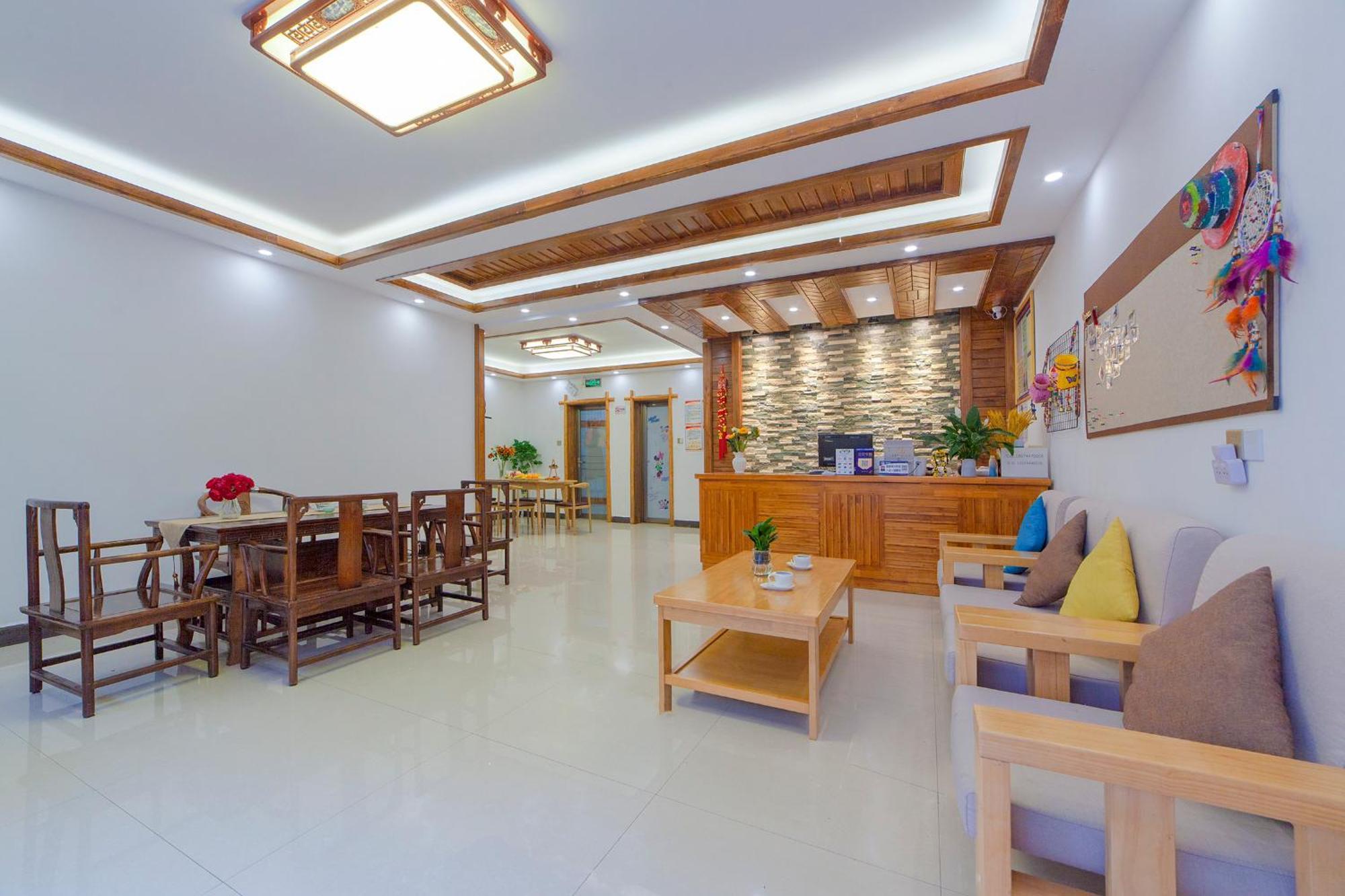 Готель Easy House Чжанцзяцзе Екстер'єр фото