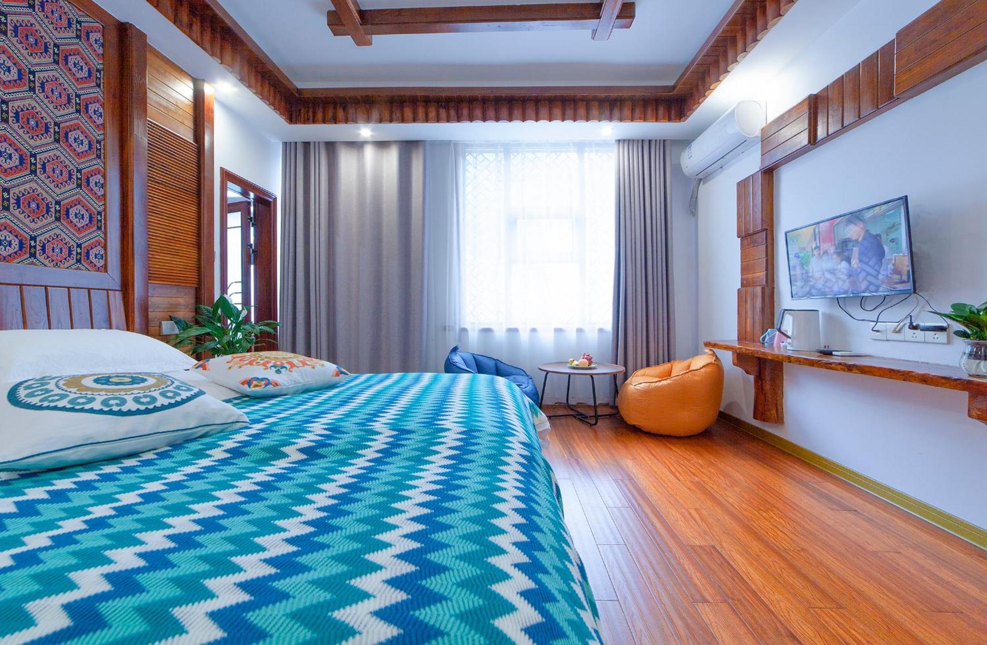 Готель Easy House Чжанцзяцзе Екстер'єр фото